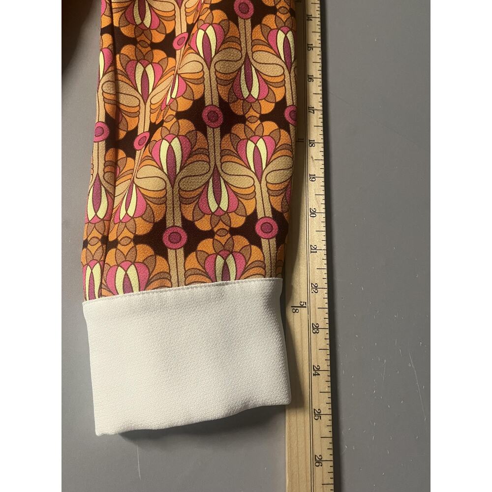 Stylish Retro Patterned Mini Dress - Picture 11 of 14